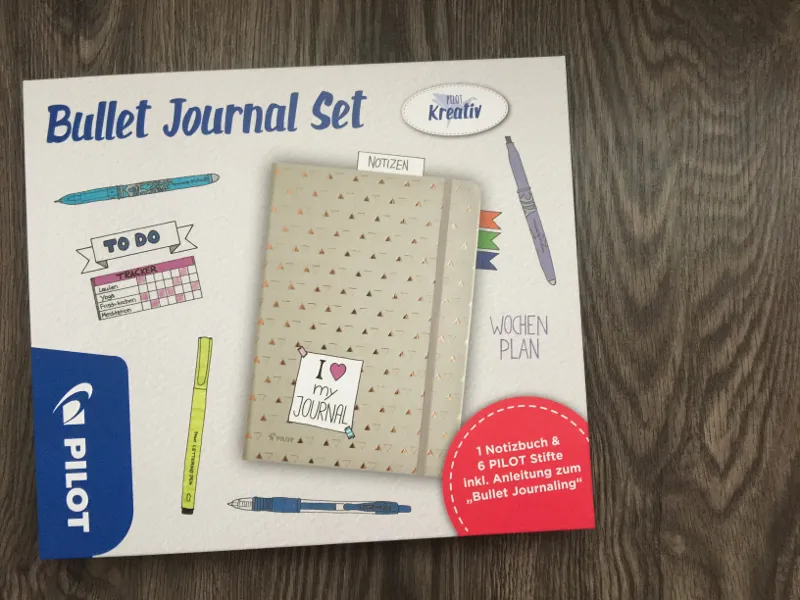 Verpackung des Pilot Bullet Journal Sets mit Notizbuch und Stiften