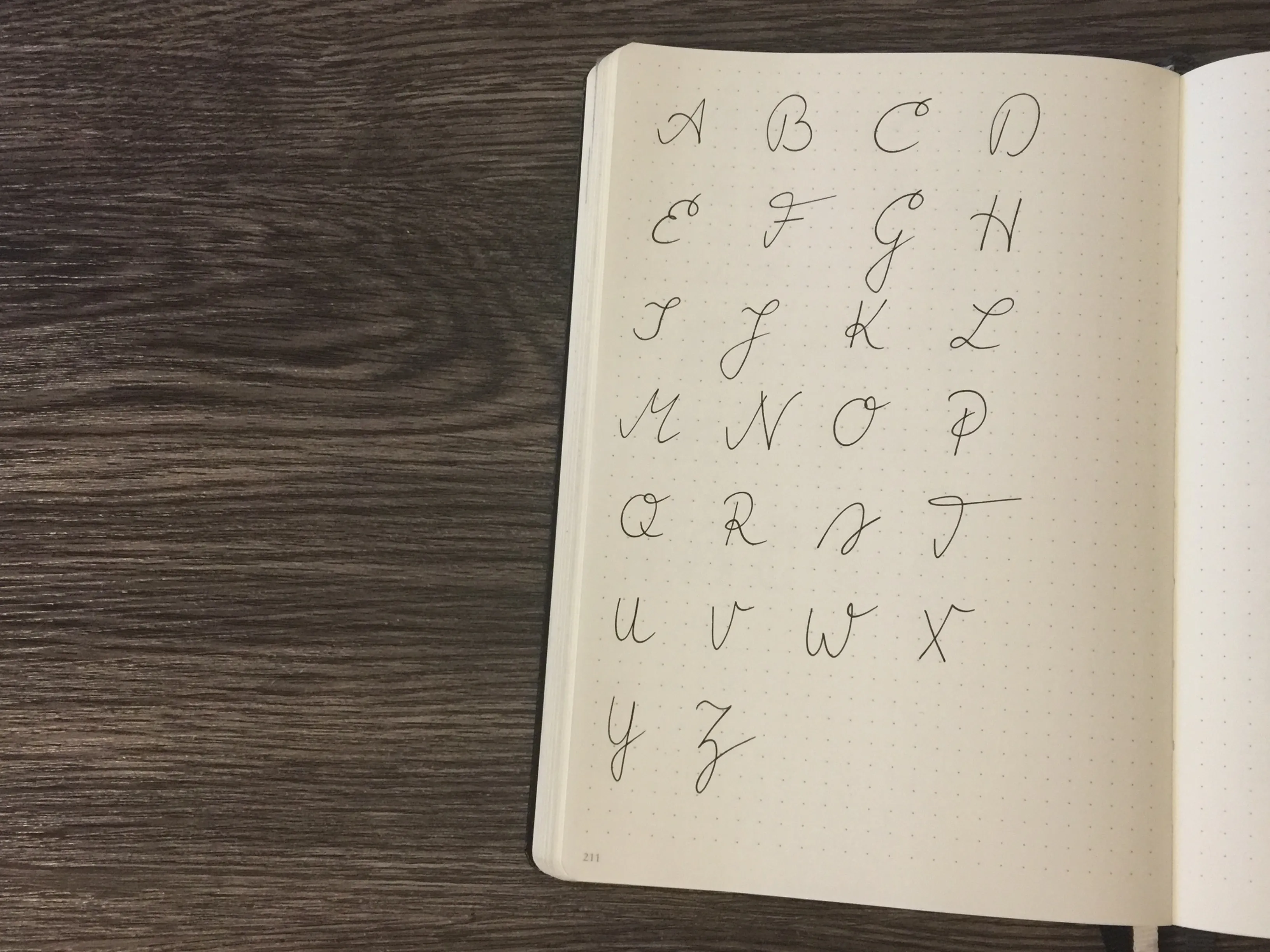 Bullet Journal Faux Calligraphy Großbuchstaben Schritt 1