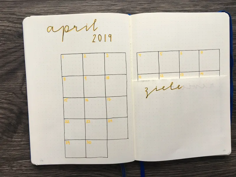 Bullet Journal Dutch Door: Monatsübersicht